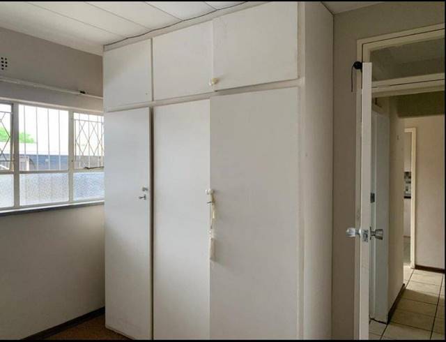 2 BEDROOM APARTMENT FOR SALE IN KEMPTON PARK EXT 03